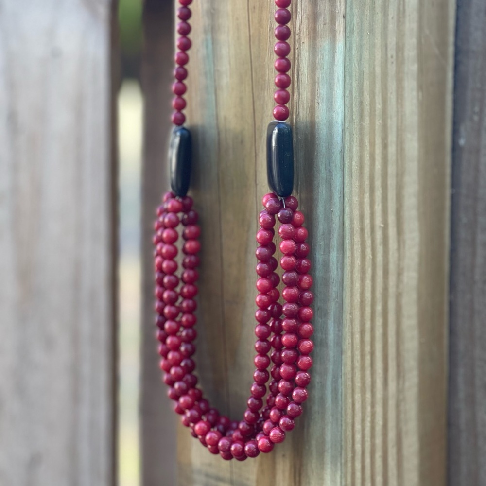Jay King Vintage Red Red Coral Beaded Stone Necklace
with sterling silver - Picture 3 of 5